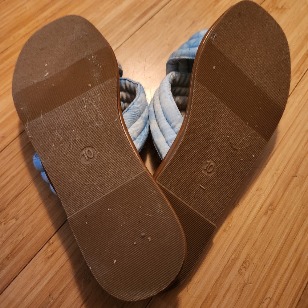 Sandals/Slides - Picture 4 of 4